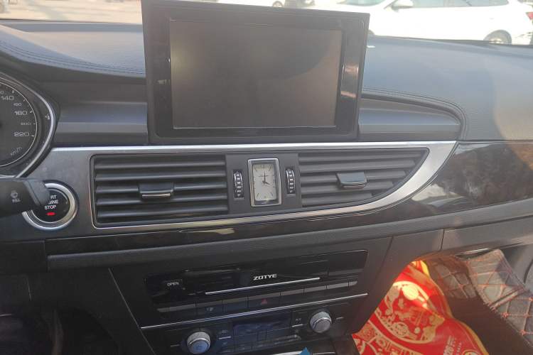 Used Zotye Z700 2016 1.8T Manual Luxury Model