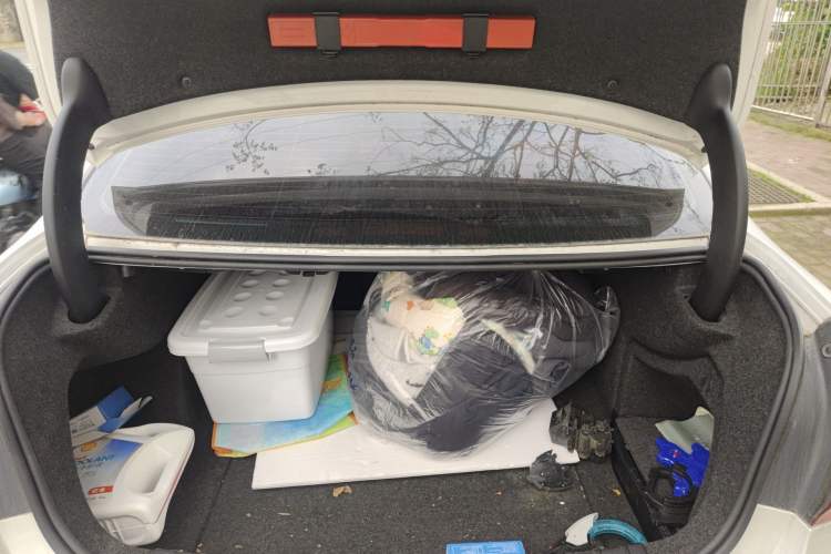 Used BMW 3 Series 2017 320Li Fashion Model Trunk