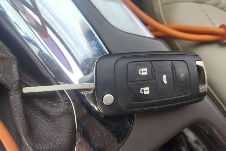 Used Buick Regal 2014 2.0L Leading Fashion Edition