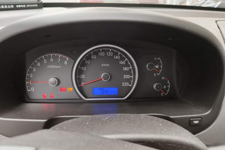 Used Hyundai Celesta 2011 1.6L Manual Comfort Edition Odometer Close Up