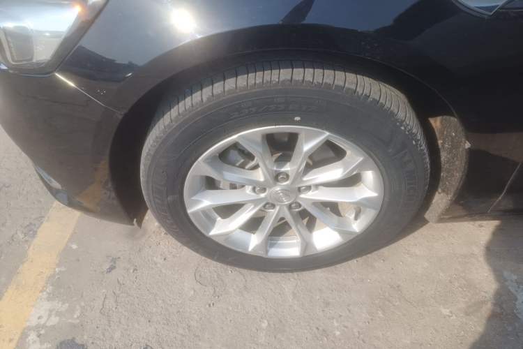 Used Buick LaCrosse 2022 552T Luxury Version
