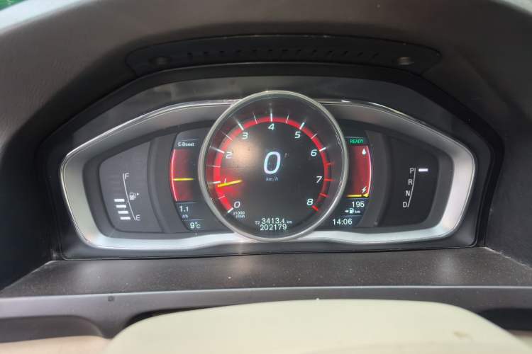 Used Volvo S60 New Energy 2015 S60L E-Drive Hybrid T6 Smart Drive Edition