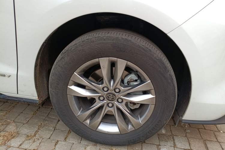 Used Toyota Sienna 2024 2.5L Hybrid Four-Wheel Drive Prestige Edition
