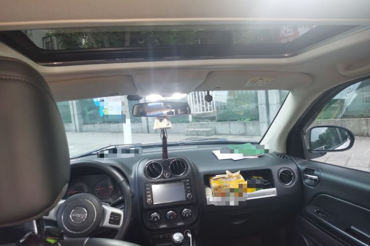 Used Jeep Compass 2013 2.4L four-wheel-drive sport version