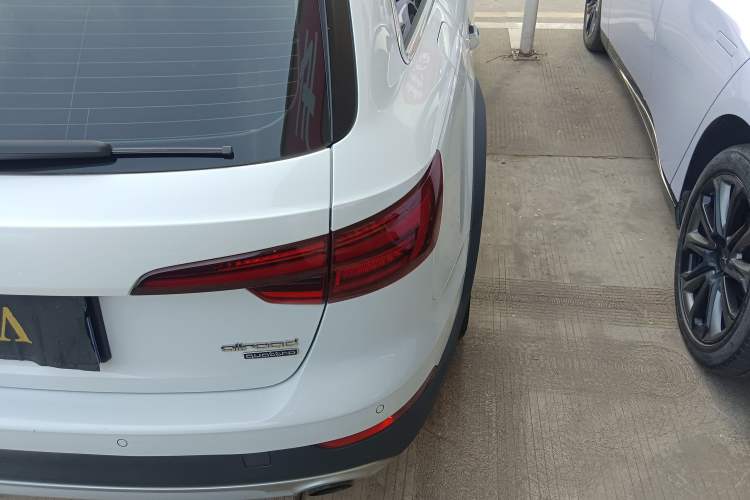 Used Audi A4 2019 45 TFSI allroad quattro Fashion Edition
