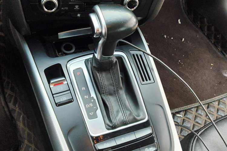 Used Audi A4L 2015 35 TFSI Automatic Standard Model
