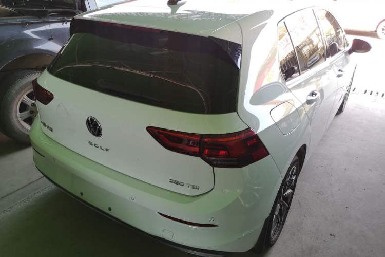 Used Volkswagen Golf 2023 Facelift 280TSI DSG Pro Rear Right 45 Deg