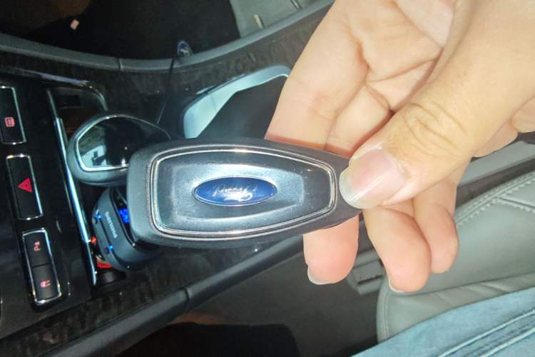 Used Ford Mondeo 2011 2.0L GTDi240 Ultimate Edition Vehicle Key