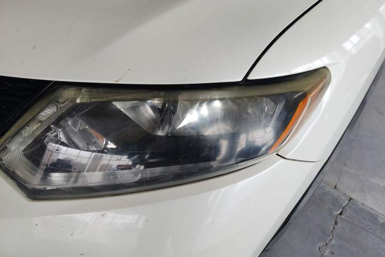 Used Nissan X-Trail 2015 2.0L CVT Comfort MAX Edition 2WD
