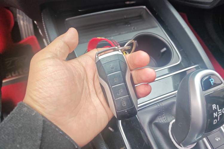 Used BYD Song MAX 2021 Upgraded Model 1.5T Automatic Flagship 7-Seater Vehicle Key