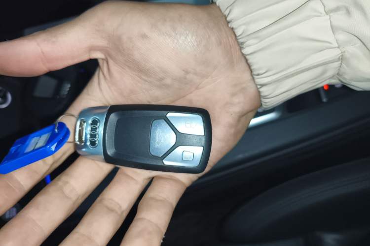 Used Audi A5 2019 Sportback 45 TFSI Sport Edition Vehicle Key