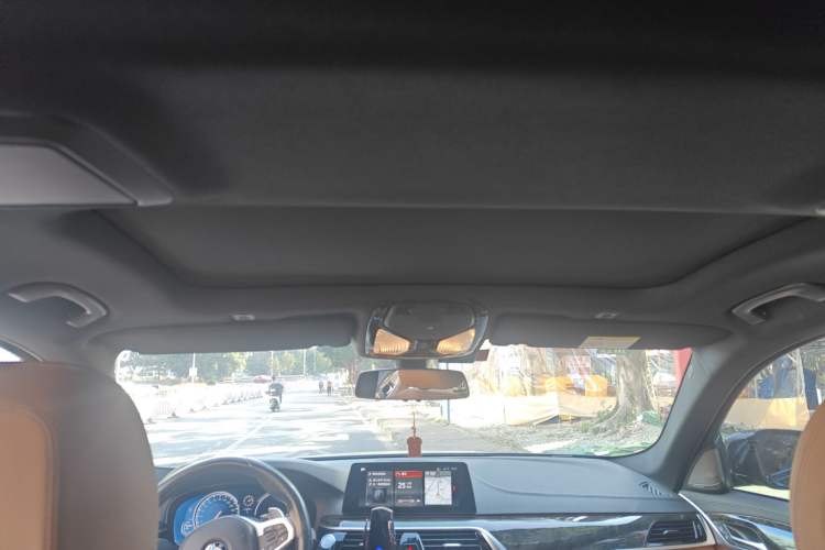 Used BMW 5 Series 2018 Restyled 530Li Luxury Edition M Sport Package