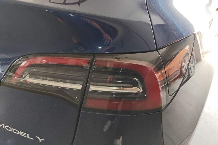 Used Tesla Model Y 2022 Rear-Wheel-Drive Version
