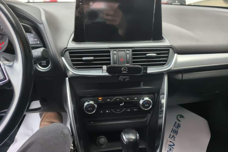 Used Mazda CX-4 2018 2.0L Automatic Two-Wheel Drive Blue Sky Premium Upgrade Version China V Standard
