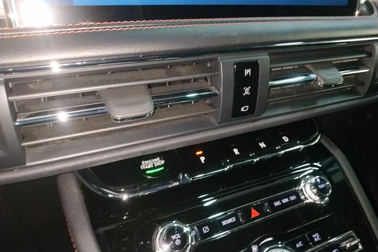 Used Lincoln Corsair 2020 2.0T Two-Wheel-Drive Black Knight Limited Edition