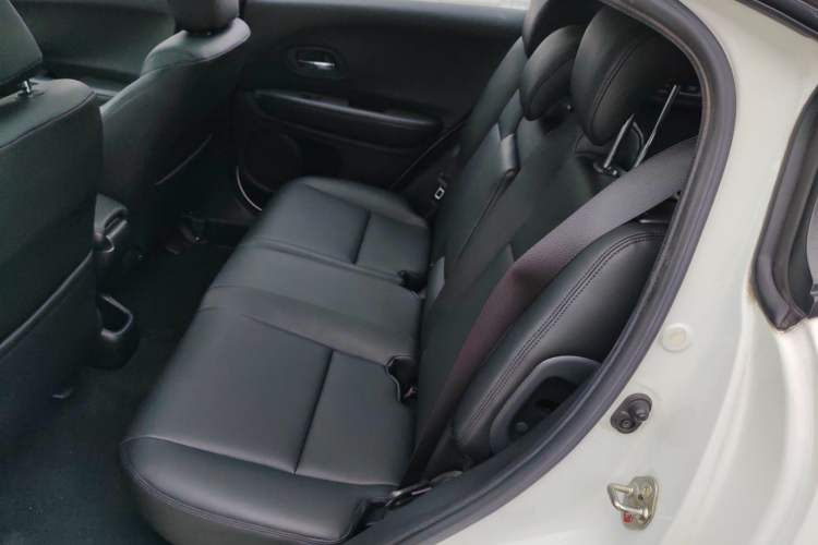 Used Honda Vezel 2017 1.8L CVT Front-Wheel Drive Pioneer Edition