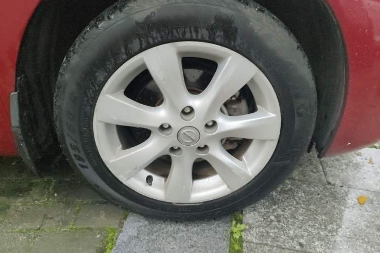 Used Nissan Tiida 2011 1.6L CVT Comfort Model