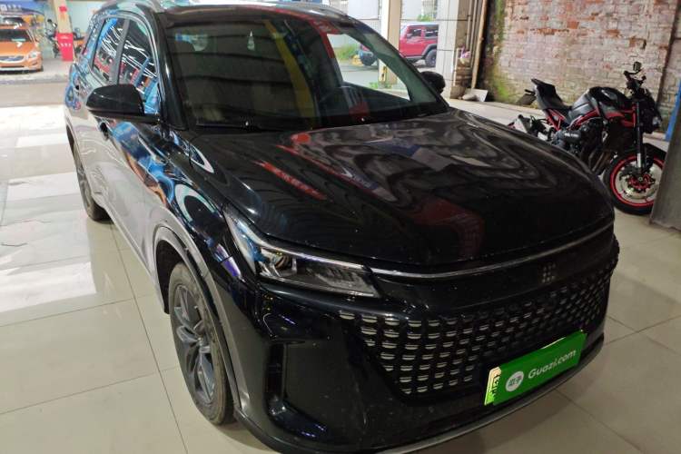 Used Landian E5 2023 1.5L DE-i 100KM Comfort Edition 7-Seater Front Right 45 Deg