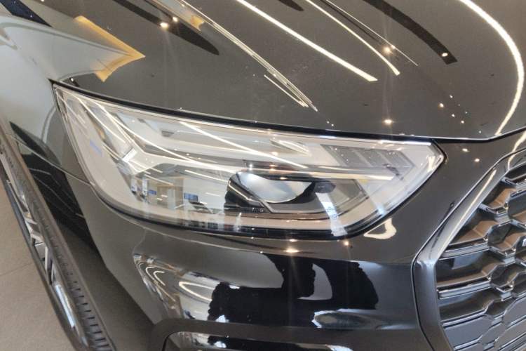 Used Audi Q5L 2024 45 TFSI Luxury Dynamic Model Right Front Headlight