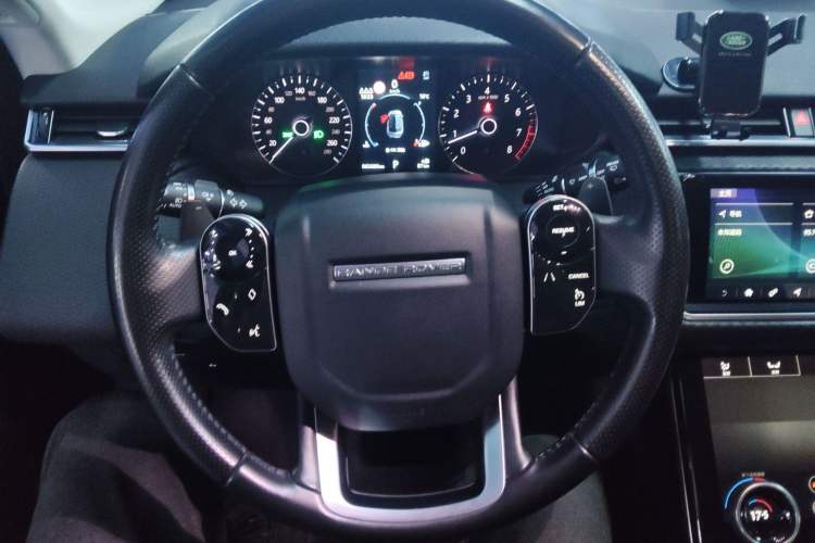 Used Land Rover Range Velar 2019 250 PS
