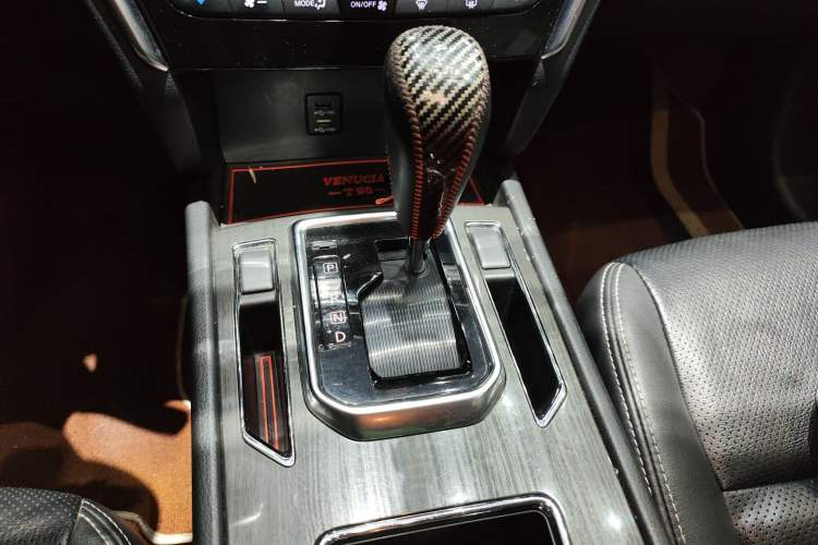 Used Venucia T90 2017 2.0L CVT Fashion Edition
