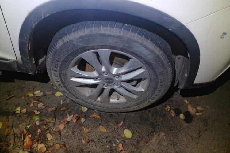 Used Haval H6 2015 Revised Version Sport Edition 1.5T Manual Transmission Two-Wheel Drive Elite Grade Right Front Wheel Hub