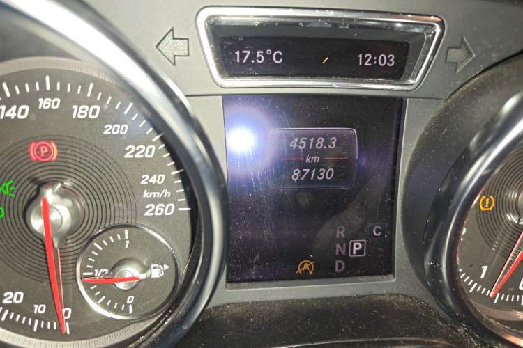 Used Mercedes-Benz GLE Coupe 2018 GLE 320 4MATIC Coupe SUV Odometer Close Up