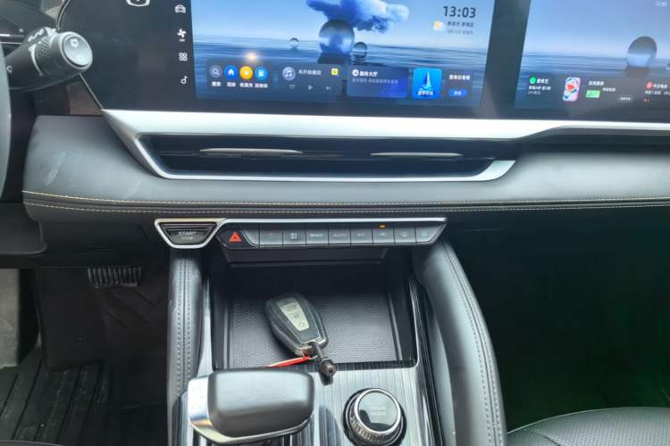 Used Geely Auto Monjaro L 2024 2.0TD DCT EVO Two-Wheel Drive Long-Range Version Audio And AC Panel