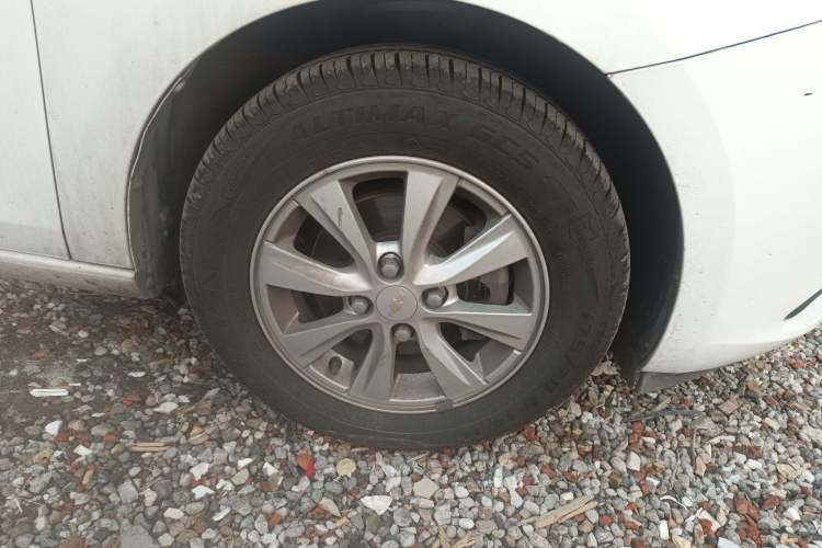 Used Chevrolet Sail 2015 Sail 3 1.5L Manual with Ideal Sunroof Edition