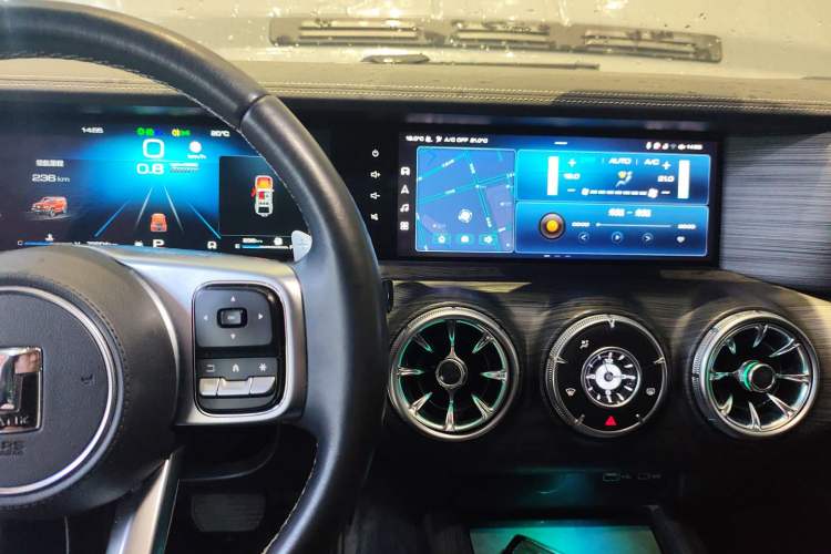 Used Tank 300 2021 2.0T Wind & Forest Iron Rider Audio And AC Panel