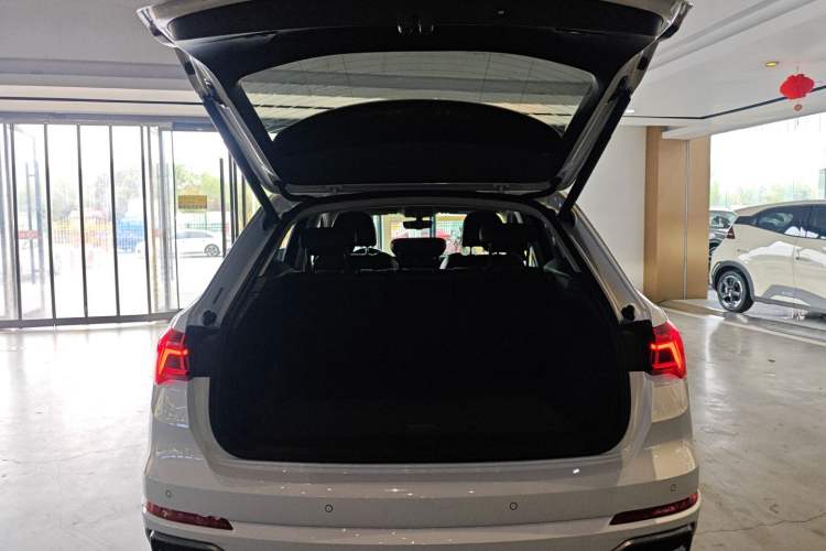 Used Audi Q3 2020 35 TFSI Ambition Dynamic Edition Trunk