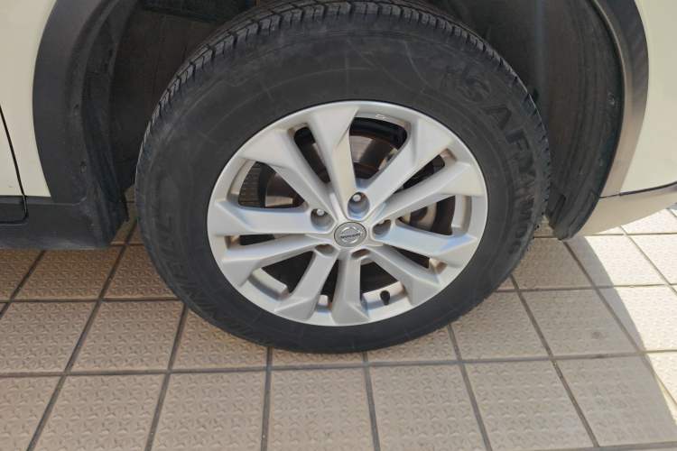 Used Nissan X-Trail 2014 2.0L CVT Comfort Edition 2WD
