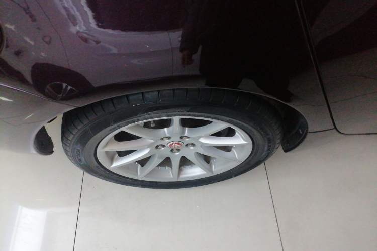 Used Jaguar XJ 2016 XJL 2.0T Two-Wheel-Drive Elegant Business Edition
