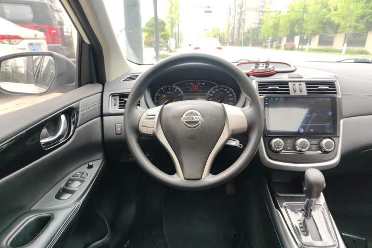 Used Nissan Tiida 2019 1.6L CVT Cool Edition China VI Standard Steering Wheel
