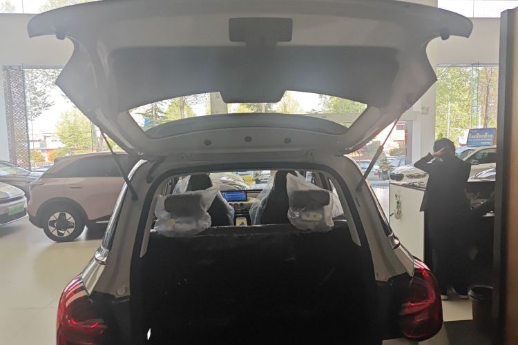 Used Wuling Bingo 2025 333 km Enjoyment Version Trunk