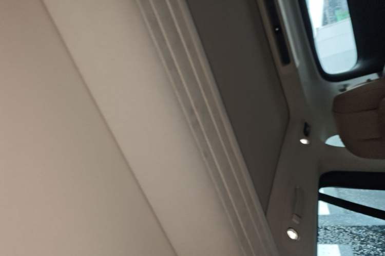 Used Hima AITO M8 2025 Extended-Range Ultra Version 53.4 kWh 6-Seater Edition Headliner