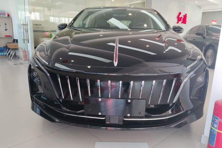 Used Hongqi E-QM5 2024 560km PLUS Front