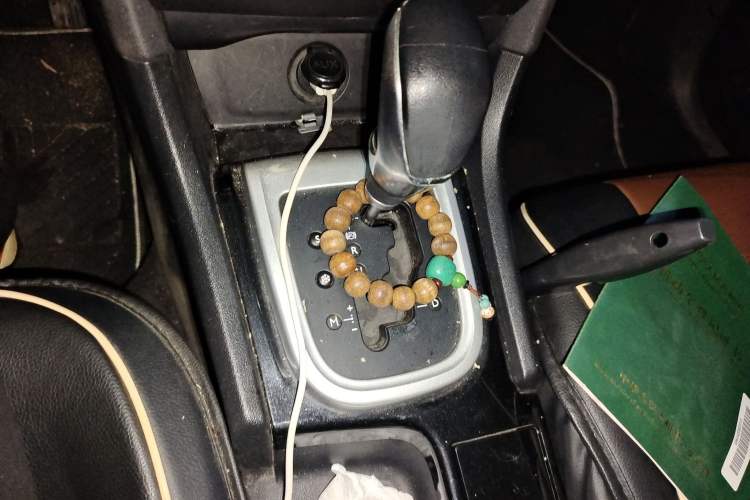 Used Citroen C4L 2015 1.2T Automatic Luxury Edition Gear Lever