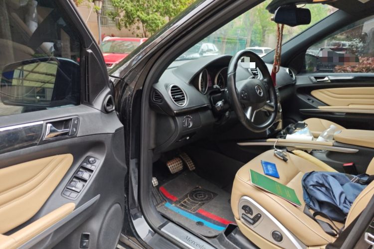 Used Mercedes-Benz M-Class 2010 ML 350 4MATIC Luxury Special Edition Driver Seat