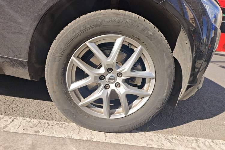 Used Volvo XC60 2019 T5 4x4 Smart Edition China VI Standard