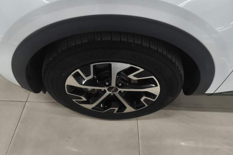 Used Kia Sportage (Chinese Domestic Model) 2023 2.0L HEV Two-Wheel Drive Prestige Edition
