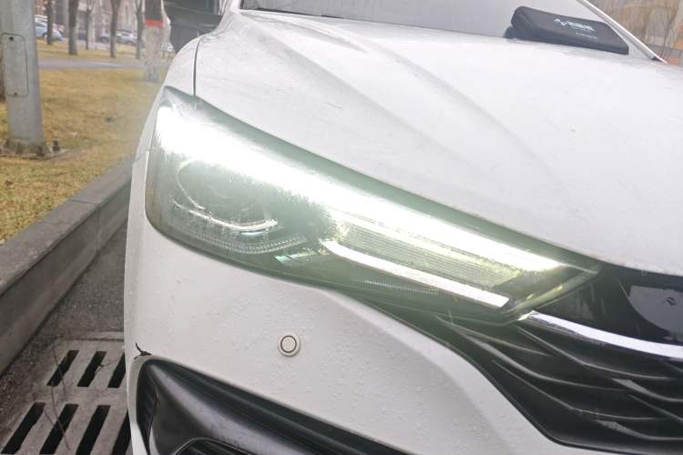 Used Roewe i5 2021 1.5L CVT Diamond Edition