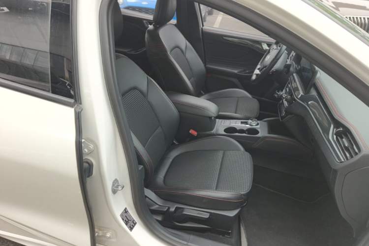 Used Ford Focus 2021 Sedan EcoBoost 180 Automatic ST Line
