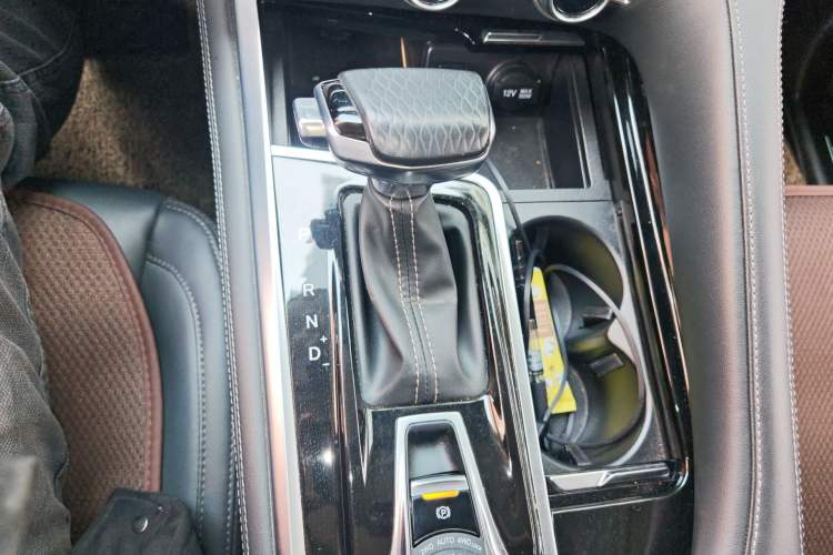 Used CHANGAN CS95 2019 2.0T Four-Wheel Drive Prestige Version