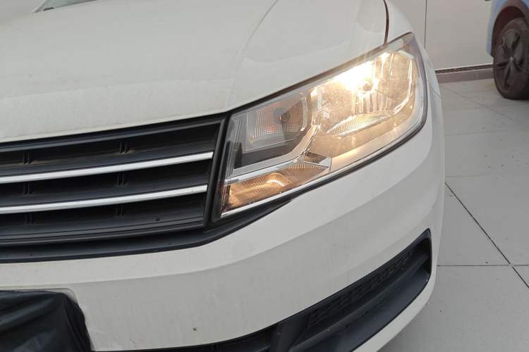 Used Volkswagen Santana 2016 1.6L Manual Fashion Edition Left Front Headlight