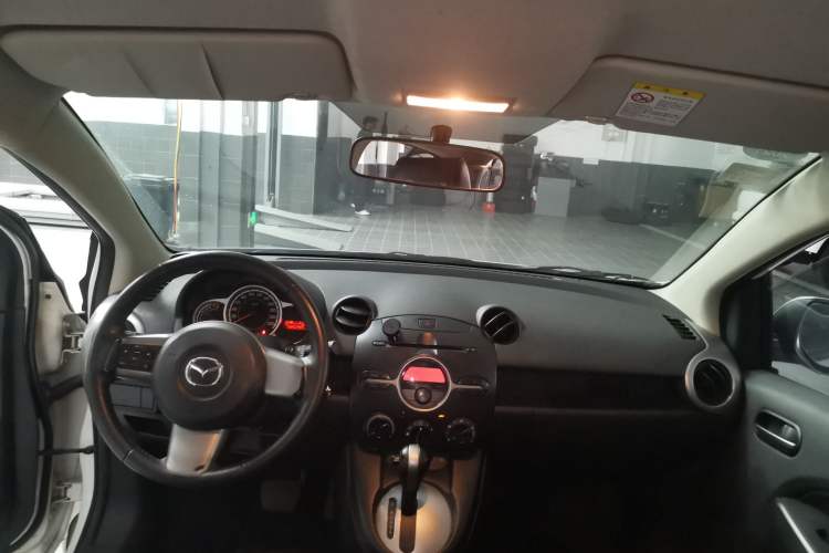 Used Mazda 2 2012 Hatchback Xuan Dong 1.5L Automatic Value Edition