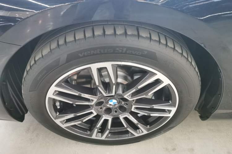 Used BMW 5 Series 2025 525Li M Sport Package