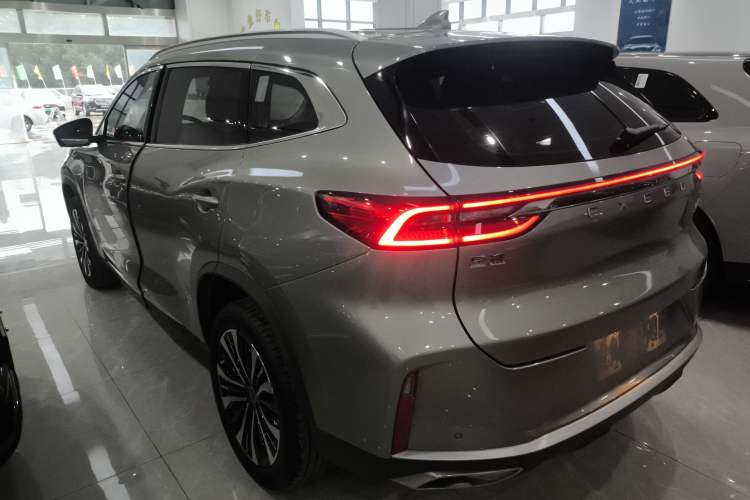 Used EXEED Lingyun 2024 300T Two-Wheel Drive Starlight Edition
