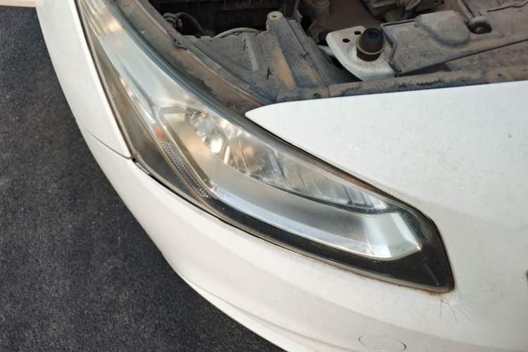 Used Chevrolet Cruze 2015 1.5L Classic SL MT Right Front Headlight