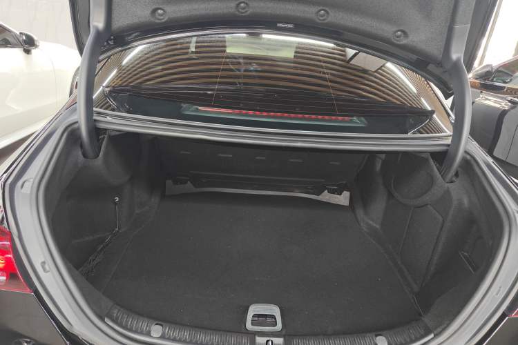 Used Mercedes-Benz E-Class 2021 E 300 L Sport Luxury Edition
